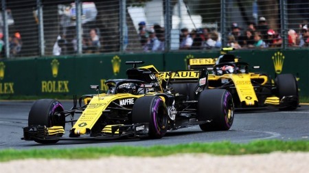 ルノー、F1エンジン開発凍結を要求