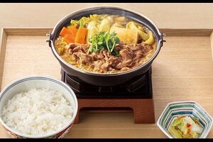 吉野家HD（9861）の株主優待券で牛カレー鍋膳