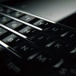 CES 2017 : TCL tease son premier smartphone BlackBerry avec clavier