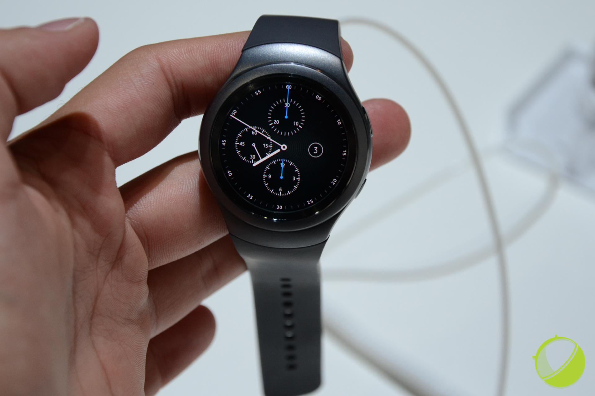 Samsung-Gear-S2-20-sur-33