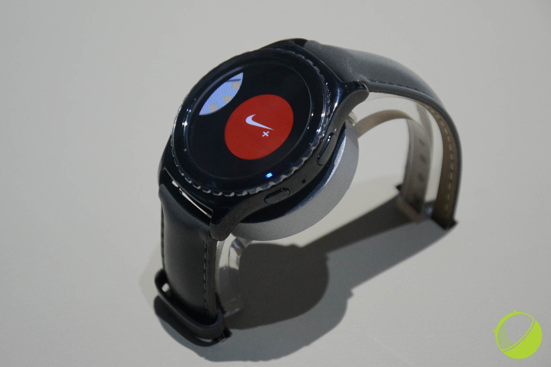 Samsung-Gear-S2-27-sur-33