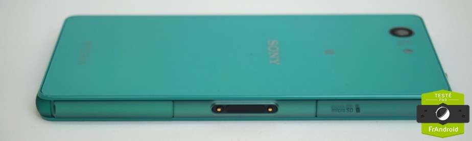 Sony-Xperia-Z3-Compact-vert-deau-25