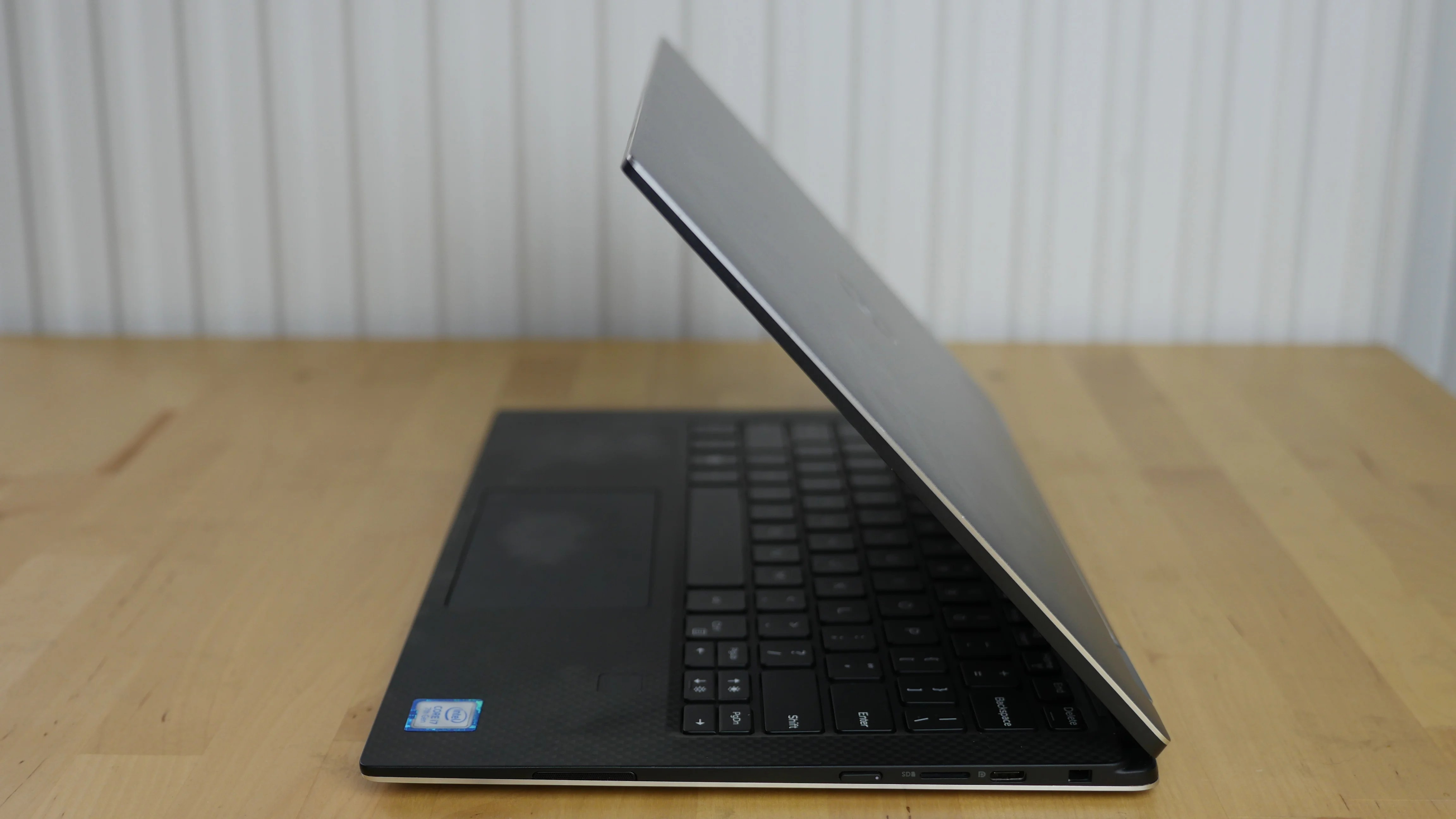 dell-xps-13-2-en-1-unboxing-2