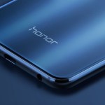 Honor 10 : un poster promotionnel en fuite dévoile partiellement son design