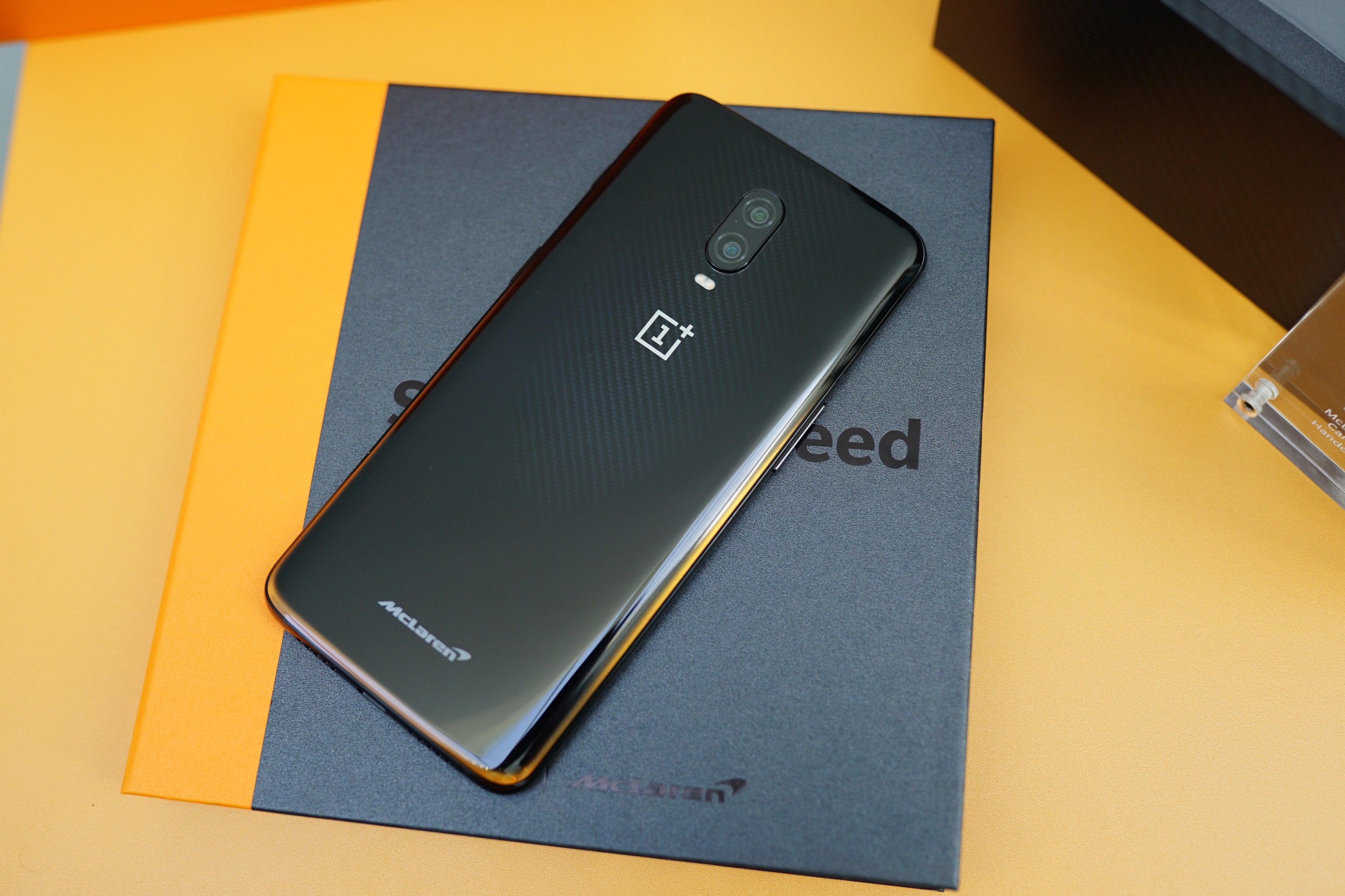 OnePlus 6T McLaren Edition - FrAndroid - DSC05706