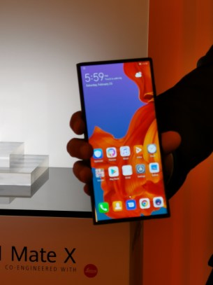 huawei-mate-x-mwc-2019- (2)