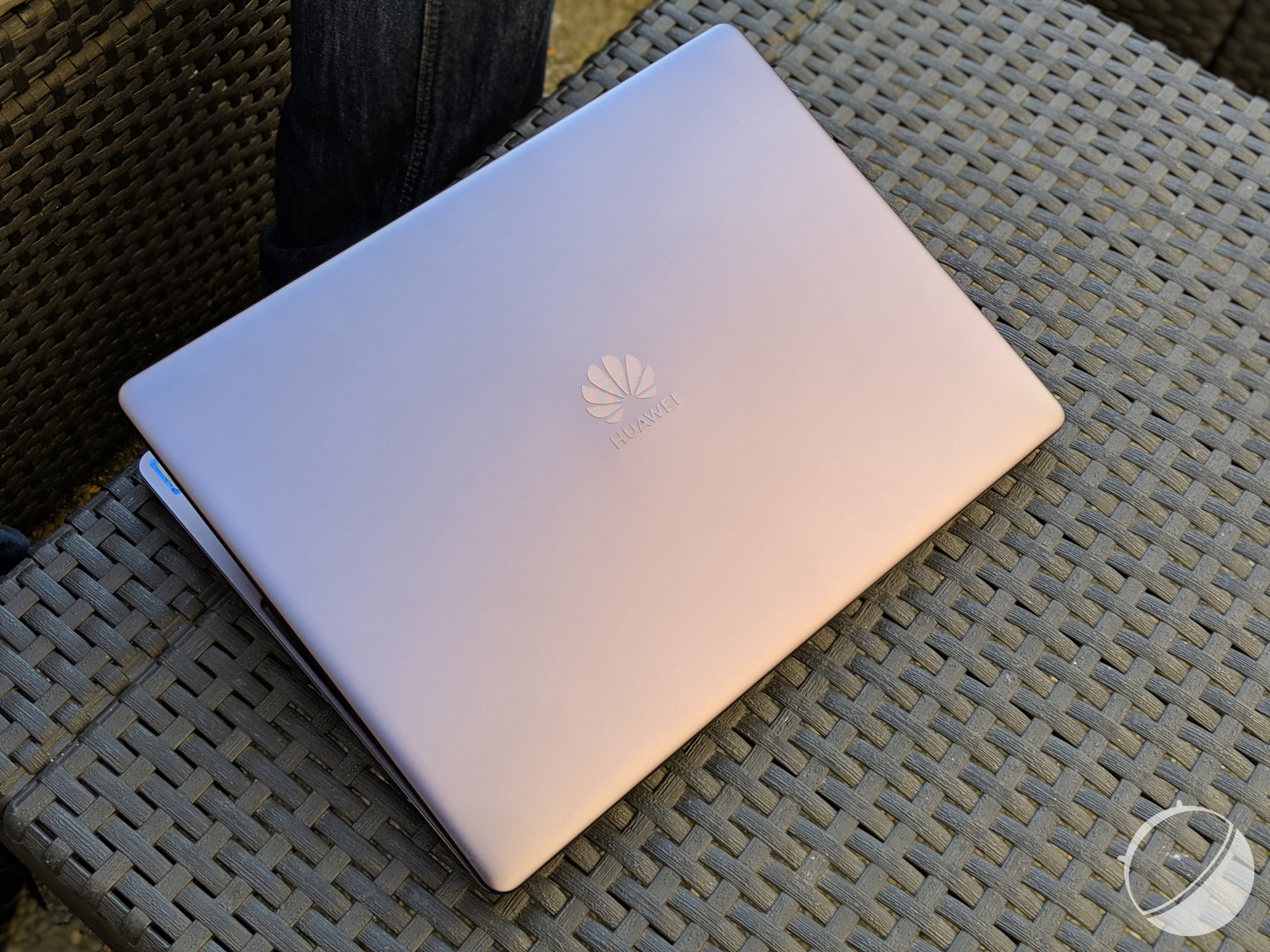 Huawei MateBook (15)