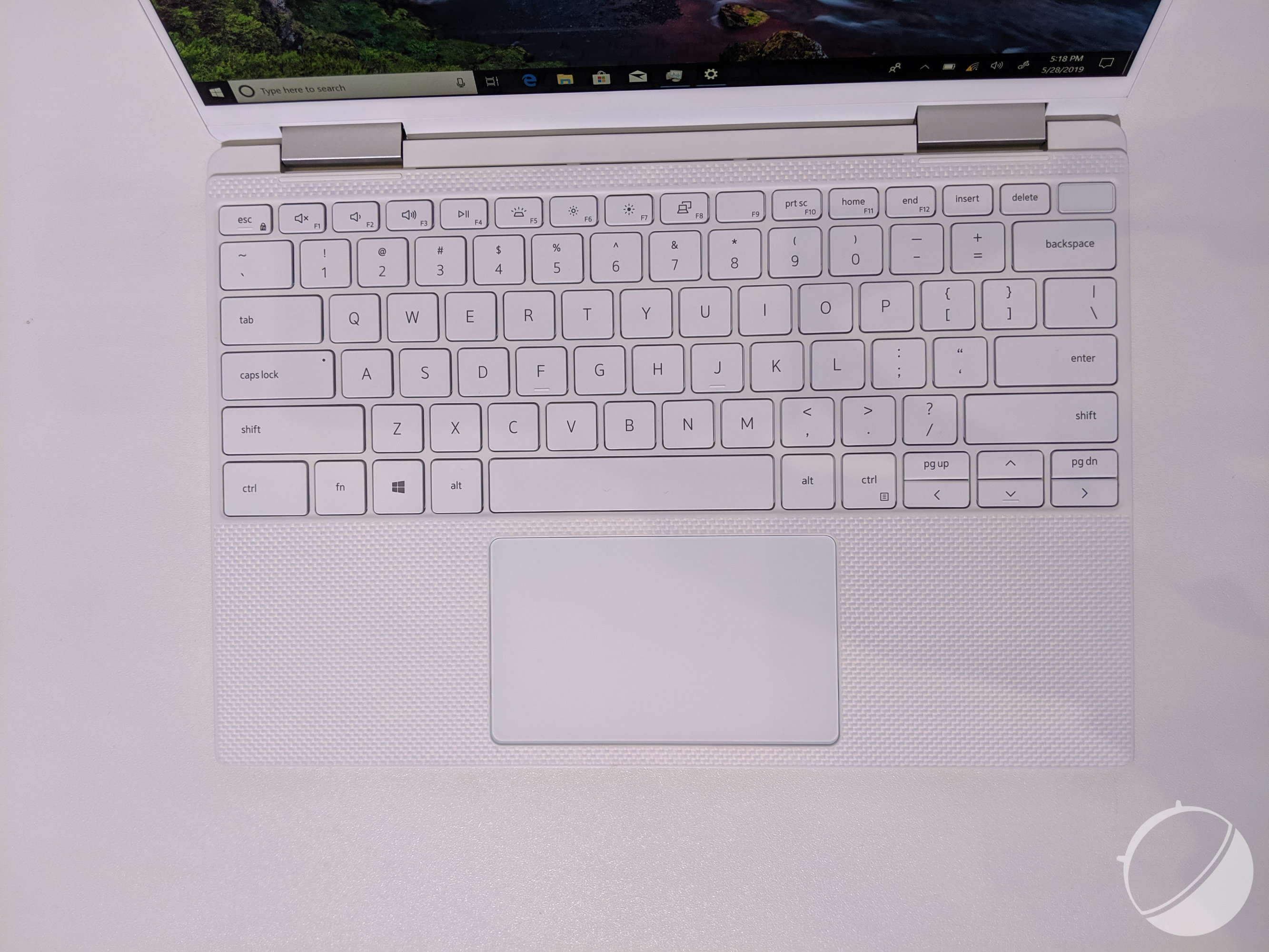 Dell XPS 13 2-en-1 2019 Ice Lake PEM (6)