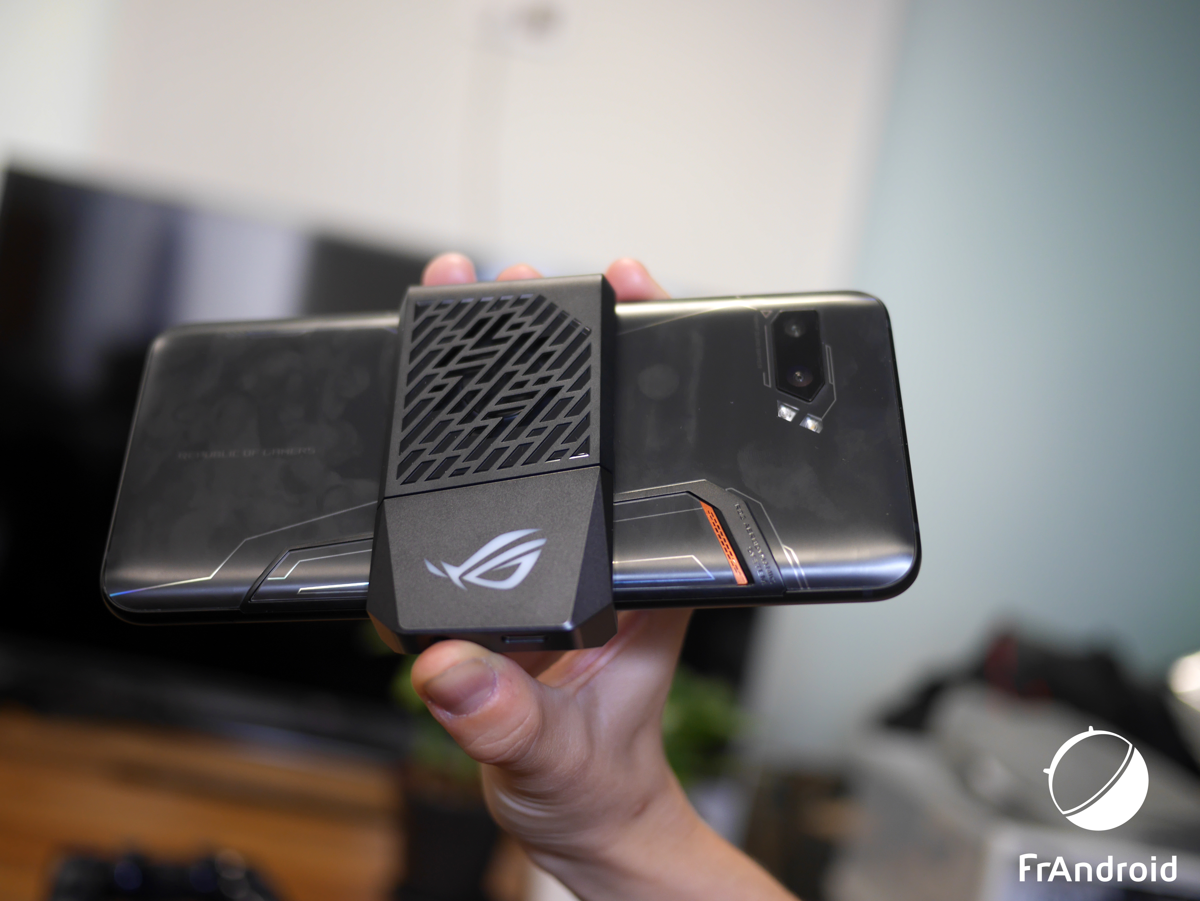 asus-rog-phone2-01