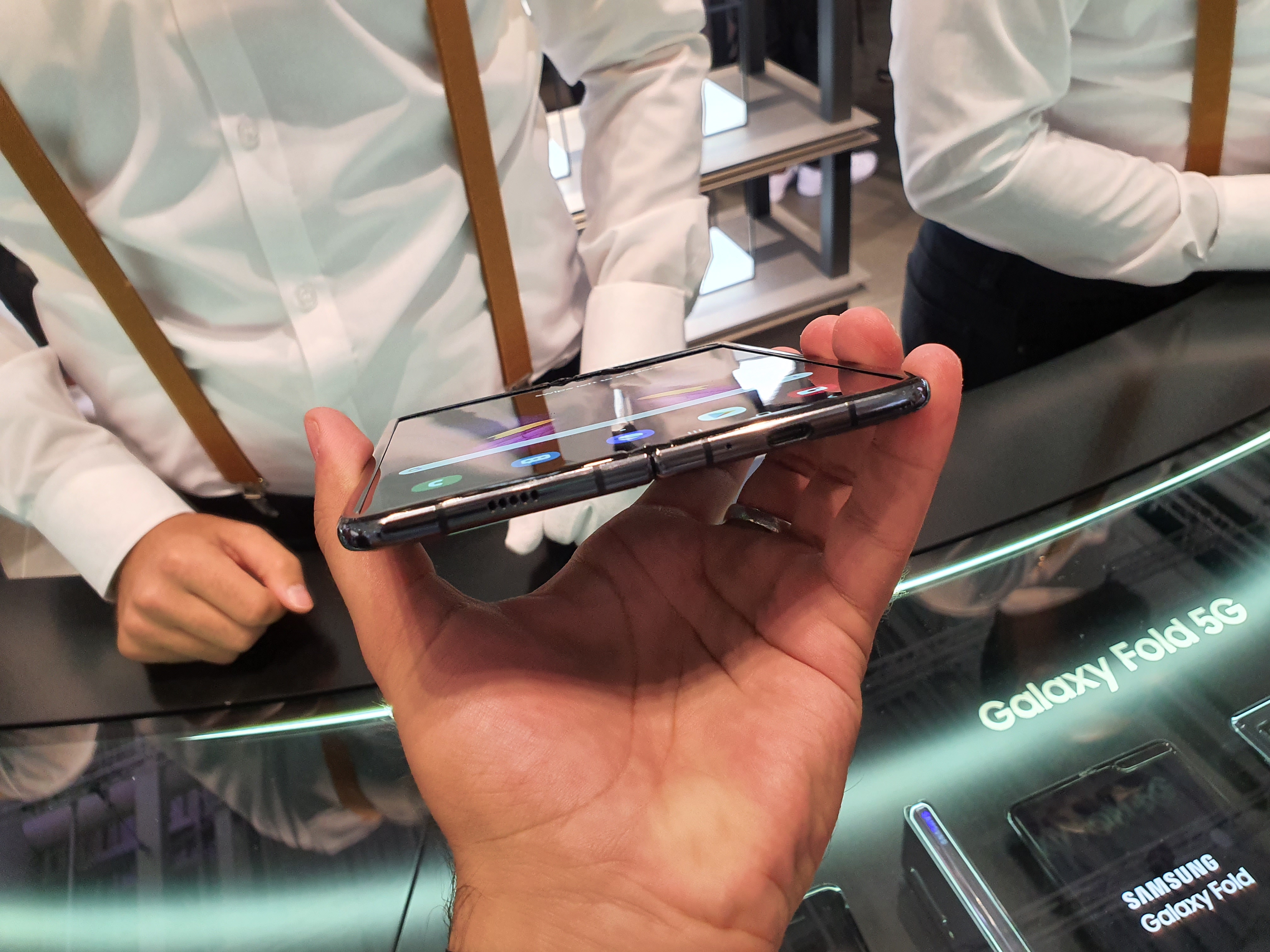 Samsung Galaxy Fold corrige b