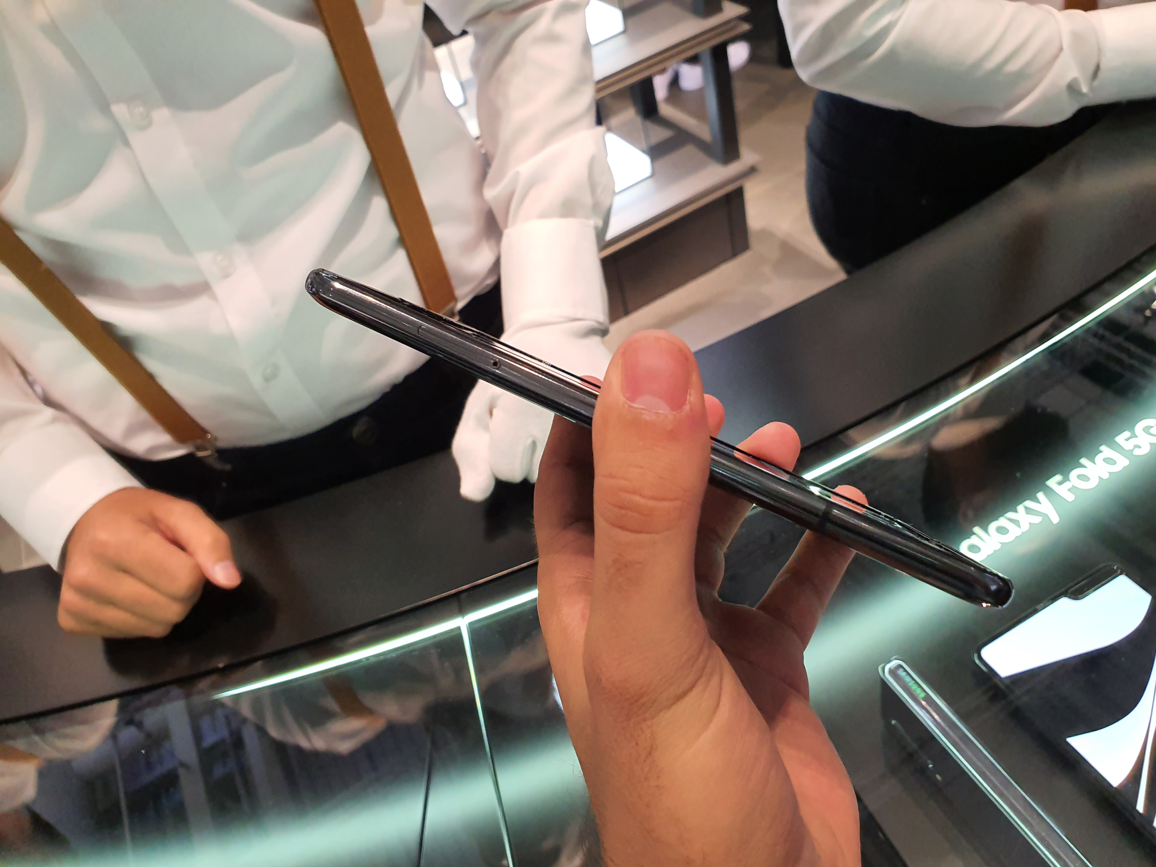 Samsung Galaxy Fold corrige c