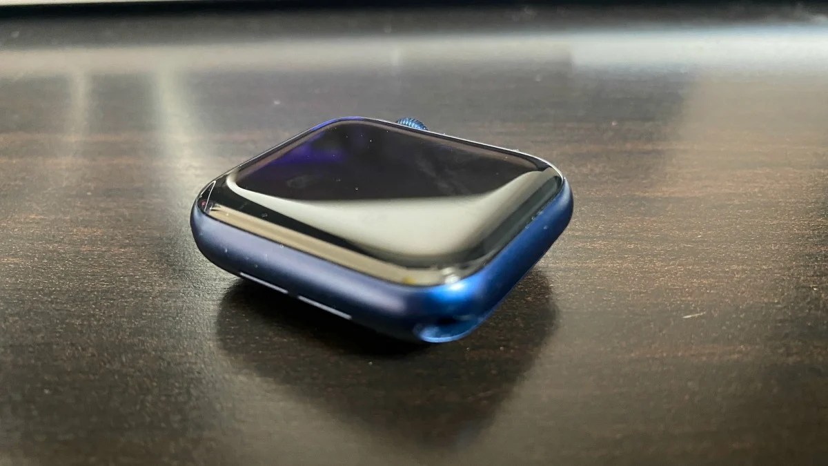 Le boîtier bleu aluminium de l'Apple Watch Series 6