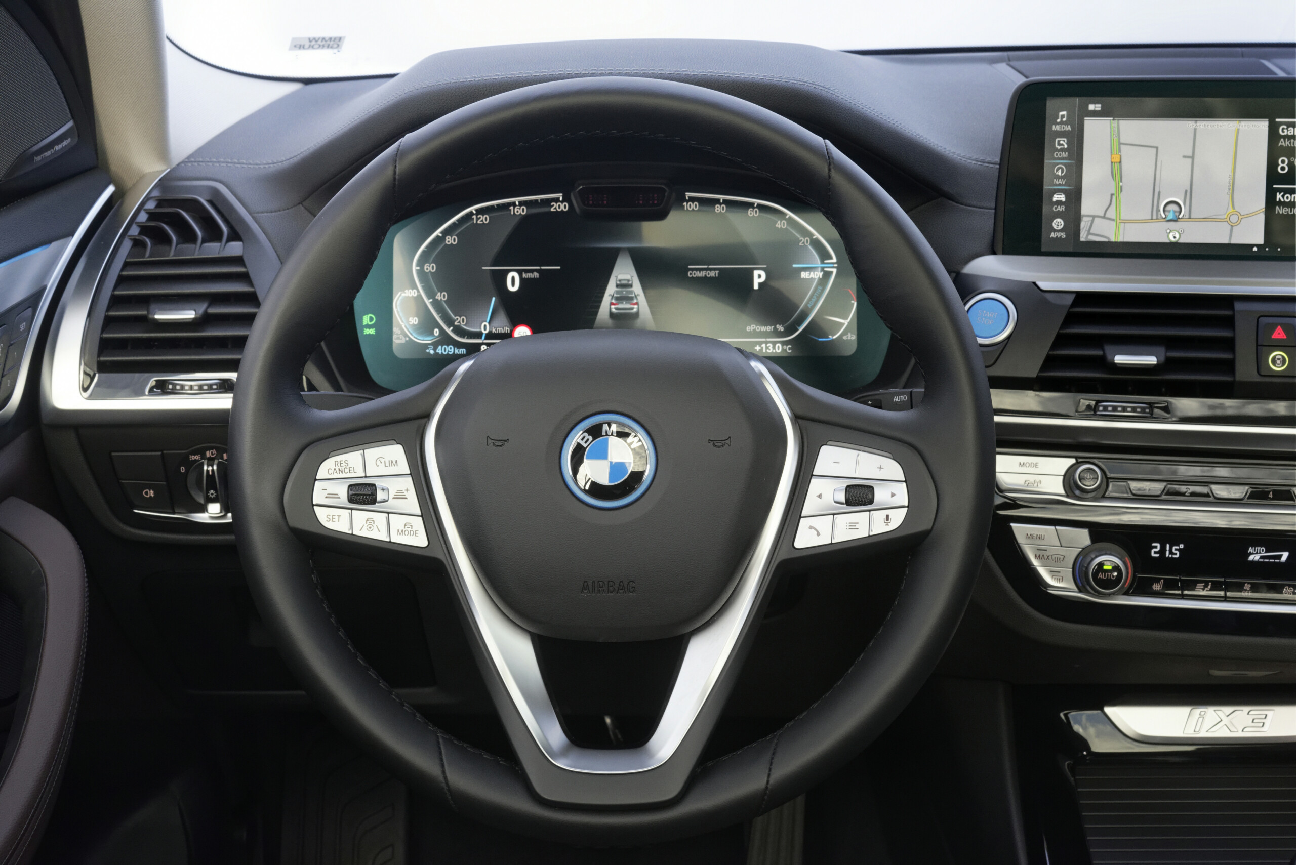 L'intérieur du BMW iX3 // Source : BMW France