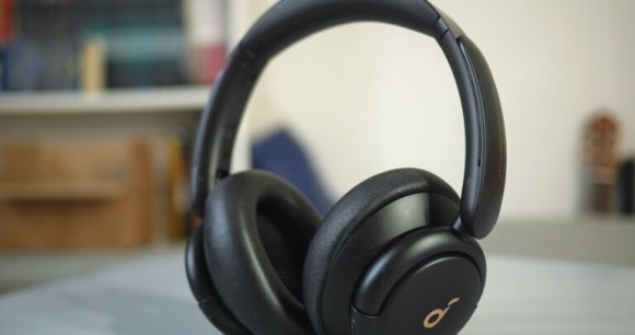 Le casque Soundcore Life Q30 d'Anker // Source : Frandroid