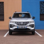 Top 10 voitures électriques : la Dacia Spring prend la 1ère place en novembre, devant Tesla, Renault et Peugeot