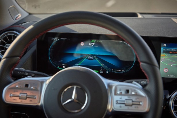 Interface du Mercedes EQA // Source : Florent-Sinan Brunel pour Frandroid