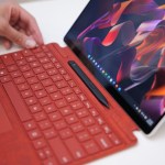 Microsoft Surface Pro 8 : le pack clavier + souris est presque 400 € moins cher