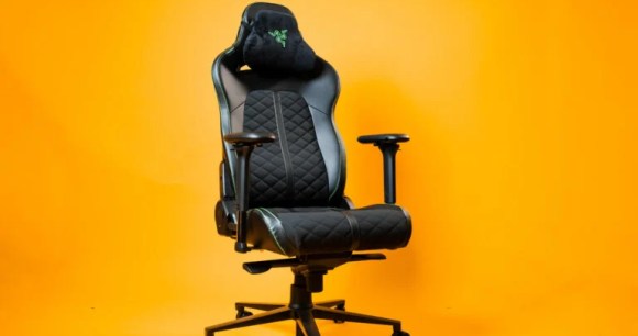 Chaise gaming Razer Enki // Source : Anthony Wonner - Frandroid