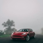 Comment planifier des longs trajets en Tesla : notre guide pour tout maîtriser