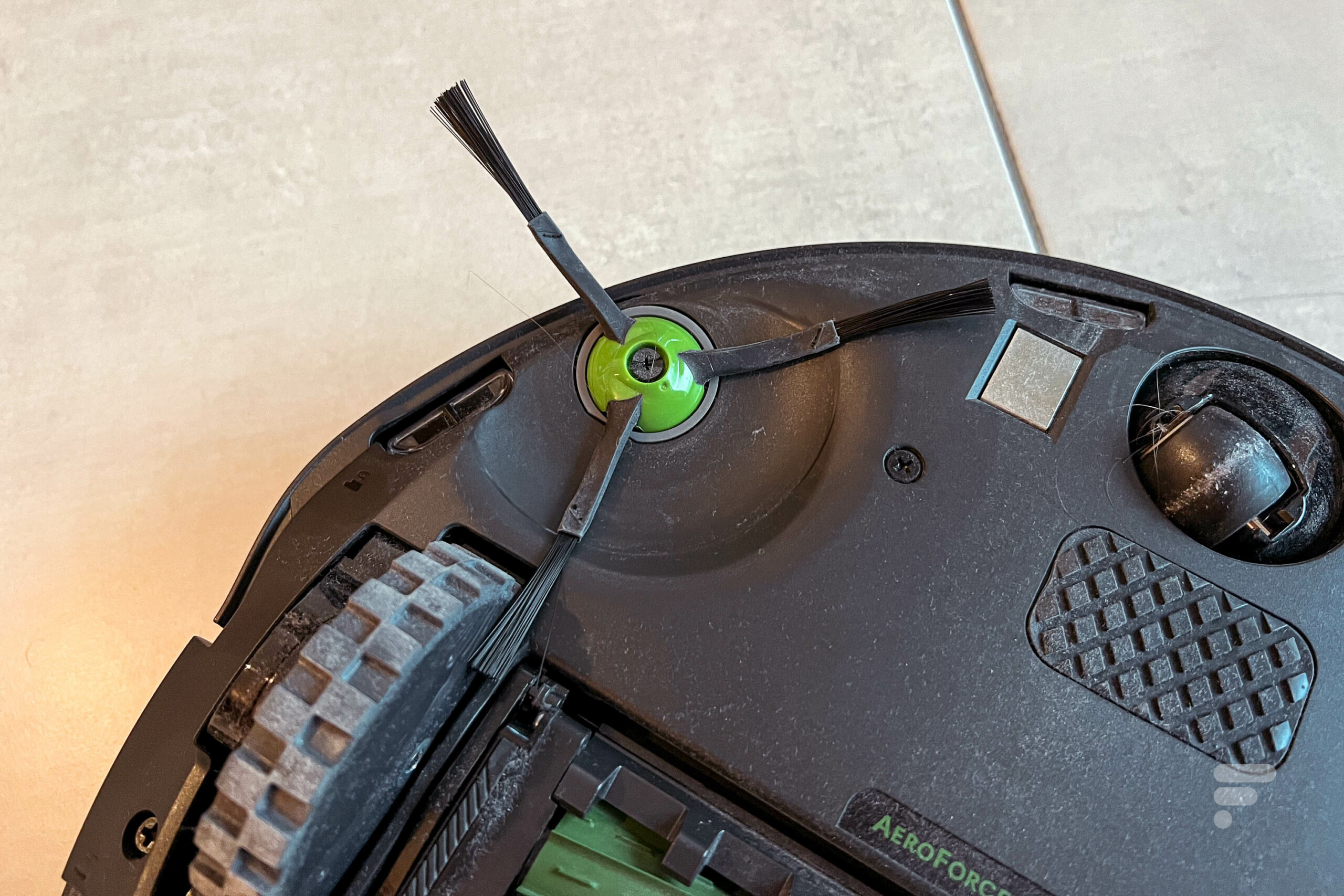 iRobot Roomba j7+