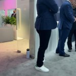 Le 1er smartphone Nothing était au MWC (dans la poche de Carl Pei)