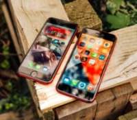 A gauche, l'iPhone SE 2020 - A droite, l'iPhone SE 2022 // Source : FRANDROID - Anthony WONNER
