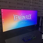 Corsair Xeneon Flex : on a vu l’impressionnant écran Oled qui se plie à l’envi