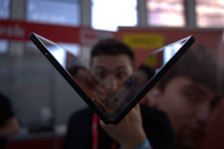 Le Lenovo X1 Fold (2022) // Source : Frandroid