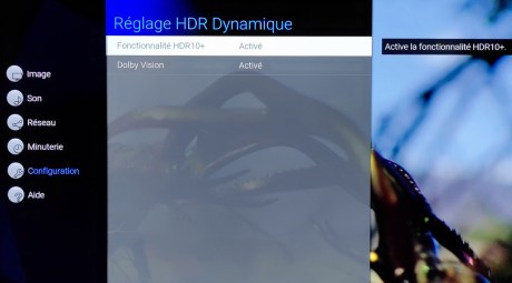 Le téléviseur est bien compatible HDR10+ et Dolby Vision.