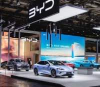 Stand BYD au Mondial de l'auto 2022 // Source : Marie Lizak pour Frandroid