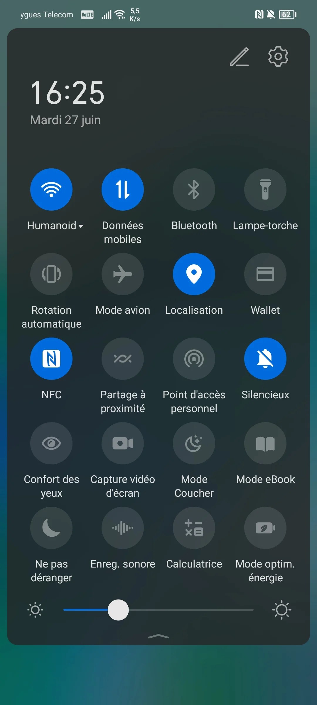 Magic UI 6.1 sur le Honor Magic5 Lite // Source : Frandroid