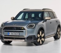 Mini Countryman SE ALL4 // Source : Mini