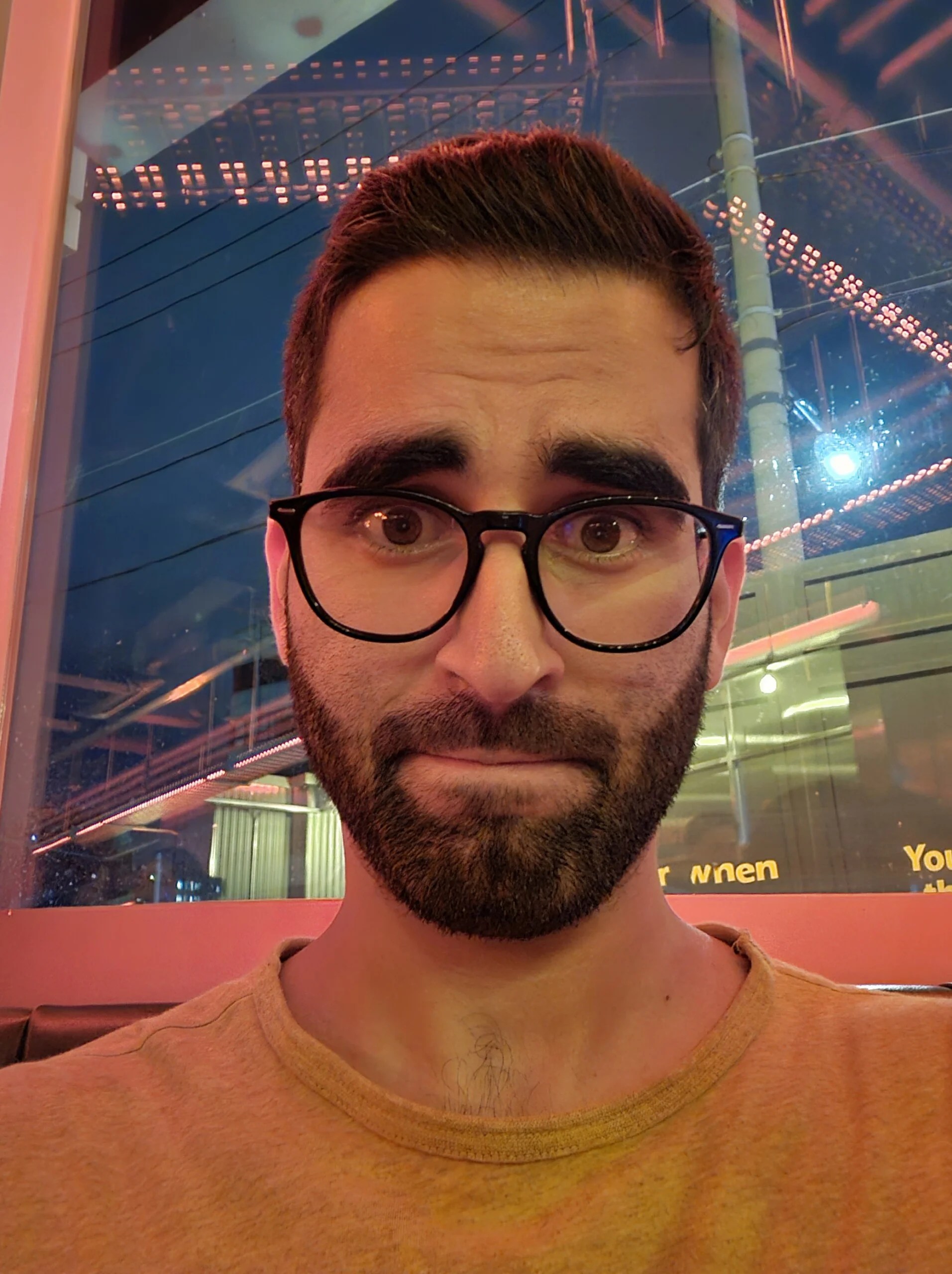 Selfie néon Galaxy Z Flip 5