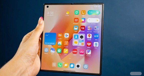 Xiaomi Mix Fold 3 // Source : Chloé Pertuis - Frandroid