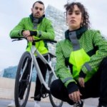 Cette veste Continental pour vélo est la première à être détectable par les caméras des voitures