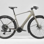 Cannondale nous en met plein la vue avec ce vélo électrique urbain très léger et tout en carbone