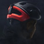 Ce nouveau casque élégant a sa petite astuce pour améliorer votre visibilité à vélo