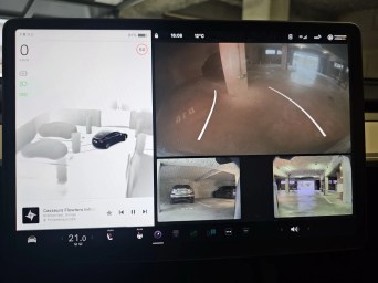 Tesla Vision 3D Parking 10