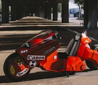 Moto Akira de Bel y Bel