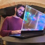 On a essayé un PC portable transparent : bluffant, futuriste… et utile ?