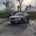 On a visité le réseau de recharge qui rend la voiture électrique encore moins polluante : voici son secret