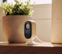 Arlo_Essential_Indoor_Camera_2nd_Generation_VMC2060_VMC3060_Self_PrivacyShield