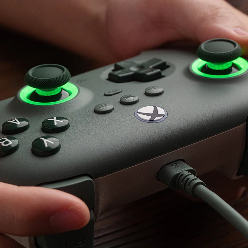 8BitDo Ultimate C Wired Controller for Xbox // Source : 8BitDo