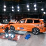 On a vu un crash-test entre deux voitures électriques : sont-elles aussi sûres qu’une thermique ?