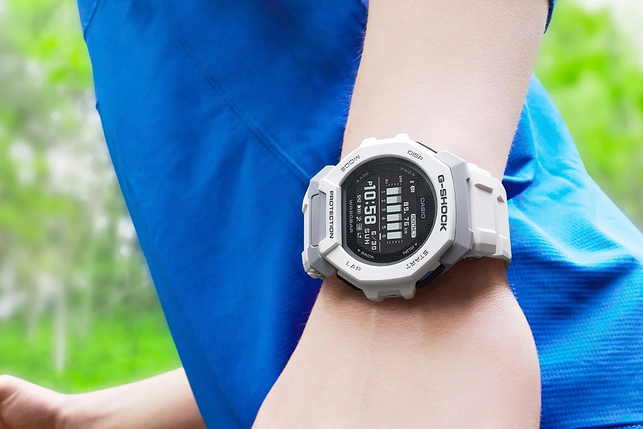 La G-Shock G-Squad GBD-300