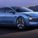 L’une des voitures électriques les plus aérodynamiques du monde montre son intérieur ultra minimaliste