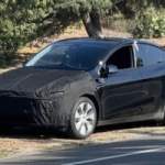 Nouveau Tesla Model Y : le SUV électrique a été aperçu et voici ce que l’on apprend
