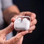 Samsung Galaxy Buds 3 Pro // Source : Chloé Pertuis - Frandroid