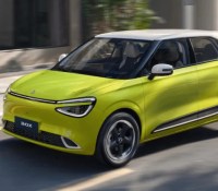 La Renault 5 E-Tech en ligne de mire : cette mignonne voiture électrique arrive en Europe à prix canon