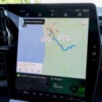 Google Maps perd une fonctionnalité pratique en voiture mais illégale en France